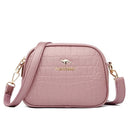 bolsa feminina couro legítimo, bolsa croco feminina, bolsa transversal feminina couro, bolsa pequena feminina elegante, bolsa feminina Anabeaz, bolsa feminina sofisticada, bolsa feminina premium, bolsa feminina dia a dia, bolsa feminina resistente, bolsa feminina compacta, bolsa feminina de ombro couro, bolsa feminina moderna, bolsa feminina versátil, bolsa feminina luxo, bolsa feminina original