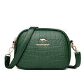 bolsa feminina couro legítimo, bolsa croco feminina, bolsa transversal feminina couro, bolsa pequena feminina elegante, bolsa feminina Anabeaz, bolsa feminina sofisticada, bolsa feminina premium, bolsa feminina dia a dia, bolsa feminina resistente, bolsa feminina compacta, bolsa feminina de ombro couro, bolsa feminina moderna, bolsa feminina versátil, bolsa feminina luxo, bolsa feminina original