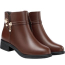 bota feminina cano curto
bota feminina de couro
bota feminina peluciada
bota feminina inverno
bota feminina confortável
bota feminina antiderrapante
bota feminina elegante
bota feminina salto baixo
bota feminina couro inverno
bota feminina Anabeaz

