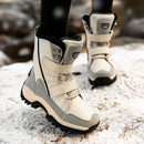 bota de neve feminina, bota impermeável feminina, bota inverno feminina, bota quente feminina, bota feminina conforto, bota térmica feminina, calçado feminino inverno, bota casual feminina, bota antiderrapante, bota para dias frios, bota feminina forrada, bota versátil feminina, bota cano curto, calçado feminino inverno quente, bota lã acolchoada
