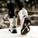 bota de neve feminina, bota impermeável feminina, bota inverno feminina, bota quente feminina, bota feminina conforto, bota térmica feminina, calçado feminino inverno, bota casual feminina, bota antiderrapante, bota para dias frios, bota feminina forrada, bota versátil feminina, bota cano curto, calçado feminino inverno quente, bota lã acolchoada
