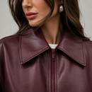 Detalhes Casaco bomber feminino de couro vinho, modelagem soltinha casual de inverno
Jaqueta Bomber de Couro Feminina Anabeaz, Jaqueta Bomber Feminina, Casaco de Couro Cintura, Jaqueta de Couro Curta, Jaqueta, Jaqueta de Couro Preta, Casaco Bomber Feminino, Anabeaz Premium, Inverno 2026, Moda Streetwear Chic Anabeaz