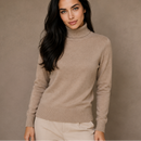 Blusa tricot feminina gola média na nude, peso equilibrado 280g ideal para meia-estação Anabeaz