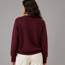 Suéter feminino em tricot felpudo gola careca vinho, punhos discretos e acabamento reforçado