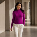 Blusa de frio feminina gola alta em tricô trançado roxo, tecido modal macio de alta elasticidade.
Sueter Tricot Feminino Gola Alta Tranças Fio Modal Anabeaz
Suéter Fio Modal, Tricot com Tranças, Blusa Gola Alta Feminina, Suéter Tricô Grosso, Tricot Canelado Macio, Blusa de Frio que Não Pinica, Suéter Trançado, Anabeaz, Moda Inverno 2026, Tricô Casual Chic