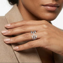 anel feminino prata, anel elegante feminino, anel prata sofisticado, anel aço inoxidável, anel premium feminino, joia feminina anabeaz, anel minimalista feminino, anel resistente à água, anel hipoalergênico, anel luxo feminino, acessórios femininos elegantes, joias premium anabeaz