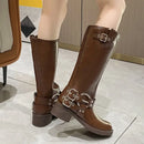 bota biker feminina, bota feminina couro, bota biker couro, bota feminina urbana, bota feminina casual, bota confortável feminina, bota antiderrapante feminina, moda feminina, calçados femininos, anabeaz