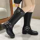 bota biker feminina, bota feminina couro, bota biker couro, bota feminina urbana, bota feminina casual, bota confortável feminina, bota antiderrapante feminina, moda feminina, calçados femininos, anabeaz