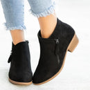 bota feminina cano curto, bota feminina conforto, bota Anabeaz, bota casual feminina, bota office elegante, bota com salto médio, calçado feminino elegante, bota de couro sintético, bota antiderrapante, sapato feminino outono inverno, bota versátil feminina, bota fashion feminina, bota com palmilha EVA, bota premium feminina, bota feminina luxo, calçado feminino confortável anabeaz