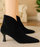 Bota Feminina Cano Curto Salto Fino Premium Confortável | Leo