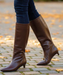 Bota Feminina Cano Longo em Couro Salto Fino Elegante | Marie