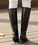 Bota Feminina Cano Longo em Couro Salto Fino Elegante | Marie