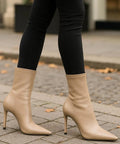 Bota Feminina De Couro Cano Médio Salto Fino Elegante | Chelsea