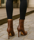 Bota Feminina De Couro Cano Médio Salto Fino Elegante | Chelsea