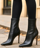 Bota Feminina De Couro Cano Médio Salto Fino Elegante | Chelsea