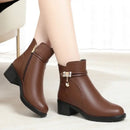 bota feminina impermeável

bota inverno feminina

bota forrada lã feminina

bota térmica feminina

bota antiderrapante

calçado feminino inverno

bota cano curto e forrada

bota casual e elegante feminina

calçado confortável para frio

bota urbana e resistente