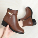 bota feminina impermeável

bota inverno feminina

bota forrada lã feminina

bota térmica feminina

bota antiderrapante

calçado feminino inverno

bota cano curto e forrada

bota casual e elegante feminina

calçado confortável para frio

bota urbana e resistente