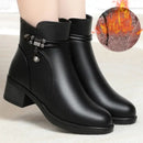 bota feminina impermeável

bota inverno feminina

bota forrada lã feminina

bota térmica feminina

bota antiderrapante

calçado feminino inverno

bota cano curto e forrada

bota casual e elegante feminina

calçado confortável para frio

bota urbana e resistente