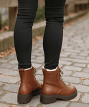 Bota Feminina Tratorada Cano Curto em Couro Legítimo | Eva