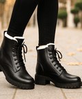 Bota Feminina Tratorada Cano Curto em Couro Legítimo | Eva