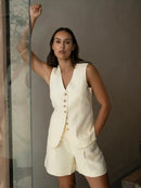 conjunto feminino
conjunto alfaiataria
office lady
moda feminina elegante
conjunto verão feminino
conjunto colete e shorts
roupa feminina trabalho
anabeaz
