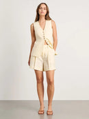 conjunto feminino
conjunto alfaiataria
office lady
moda feminina elegante
conjunto verão feminino
conjunto colete e shorts
roupa feminina trabalho
anabeaz
