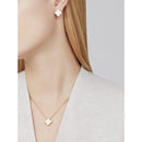 Conjunto de colar, pulseira e brincos de 3 peças de trevo de quatro folhas em aço titânio 18K, moderno e que não desbota conjunto alhambra
kit trevo Colar cordão corrente Neymaar trevo virginiia Modelo de Luxo prata e dourado choker
colar pulseira e brinco
joias femininas
trevo 4 folhas
Anabeaz