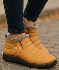 tênis botinha térmico feminino

tênis feminino com forro peluciado

tênis feminino para inverno

tênis feminino impermeável

botinha feminina térmica

tênis feminino antiderrapante

tênis feminino confortável inverno

tênis botinha feminina anabeaz

calçado feminino para dias frios

tênis feminino urbano inverno anabeaz
